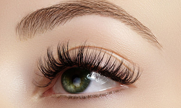 Henna brow treatment of wimperlift