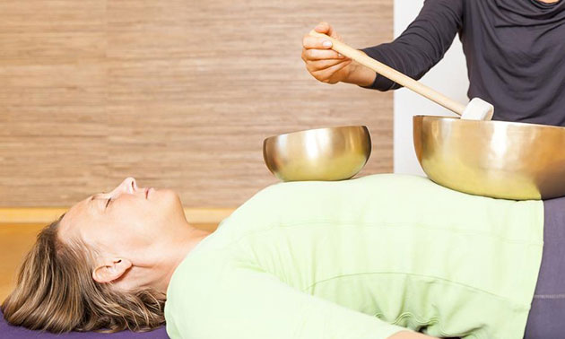 Klankontspanning of -massage (30 of 75 min)