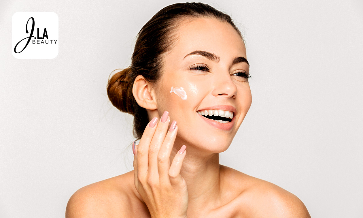 Aquafacial, Microneedling oder Zahnbleaching (je 45 oder 20 Minuten)