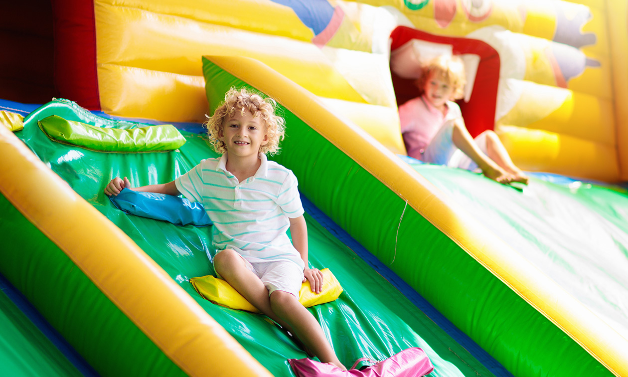 Entrée enfant à la plaine de jeux + soft près de Bruxelles