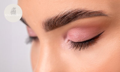 Wimper- of wenkbrauwbehandeling naar keuze