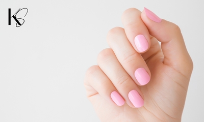 Nagelbehandeling naar keuze (20, 30 of 60 min)
