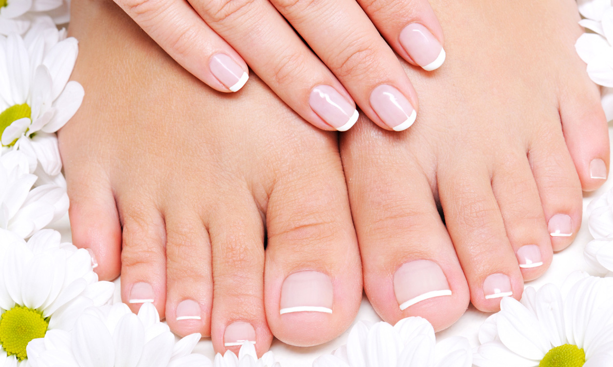 Mini-manicure- of pedicurebehandeling + evt. gellak en BIAB