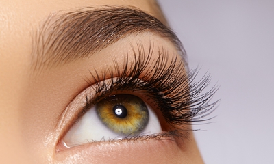 Wimperextensions of powder brows + nabehandeling