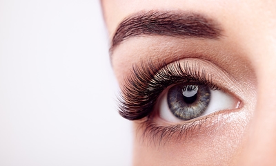 Wimperbehandeling naar keuze