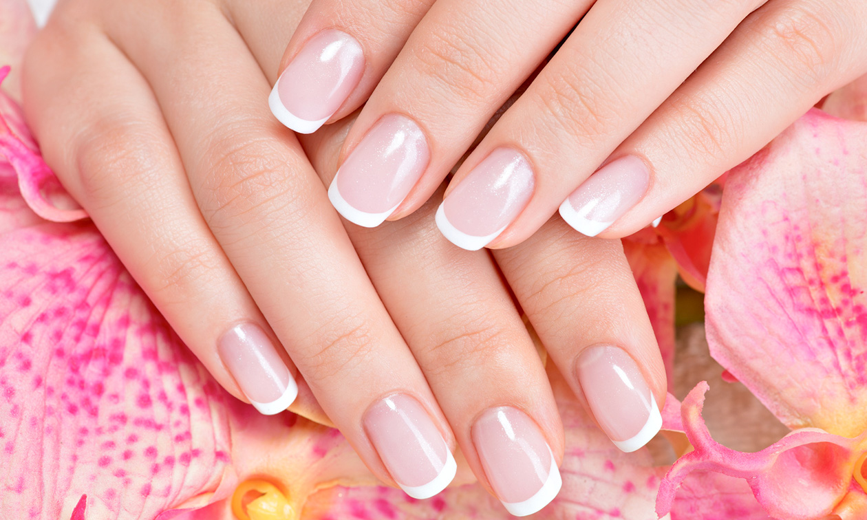 Manicurebehandeling met gellak, BIAB of acrylnagels