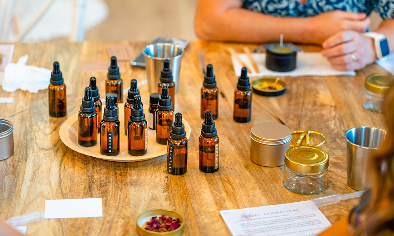 Workshop etherische oliën (2,5 uur) + 2 producten + koffie/thee en lekkers