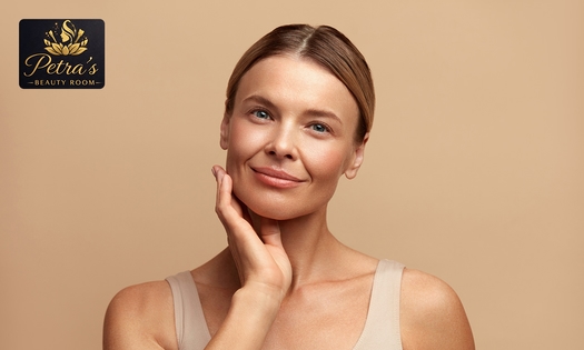 Gezichtsbehandeling (50 min) + evt massage of wenkbrauwen epileren (10 min)