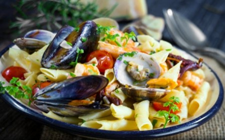 Zelf samengestelde pizza of pasta