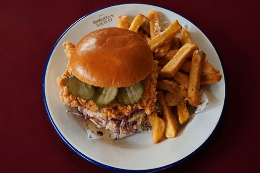 Kyllingeburger med fritter