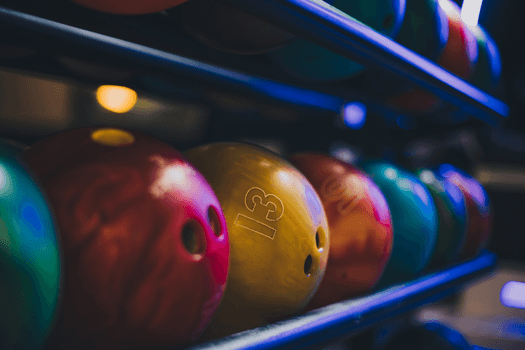 1 times bowling for 6 pers.