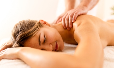 Massage naar keuze (30 of 60 min) + evt. oorkaarsbehandeling