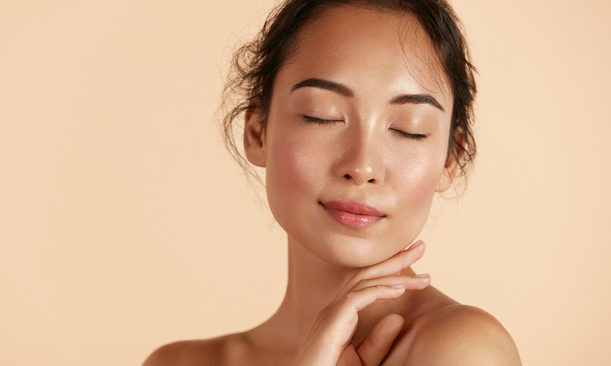 Gezichtsbehandeling naar keuze (45, 60 of 90 min)