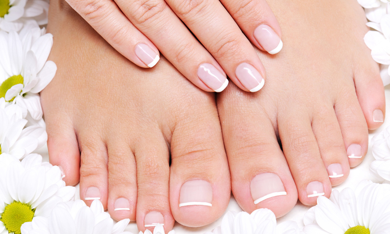 Manicure- of pedicurebehandeling naar keuze (45 of 60 min)
