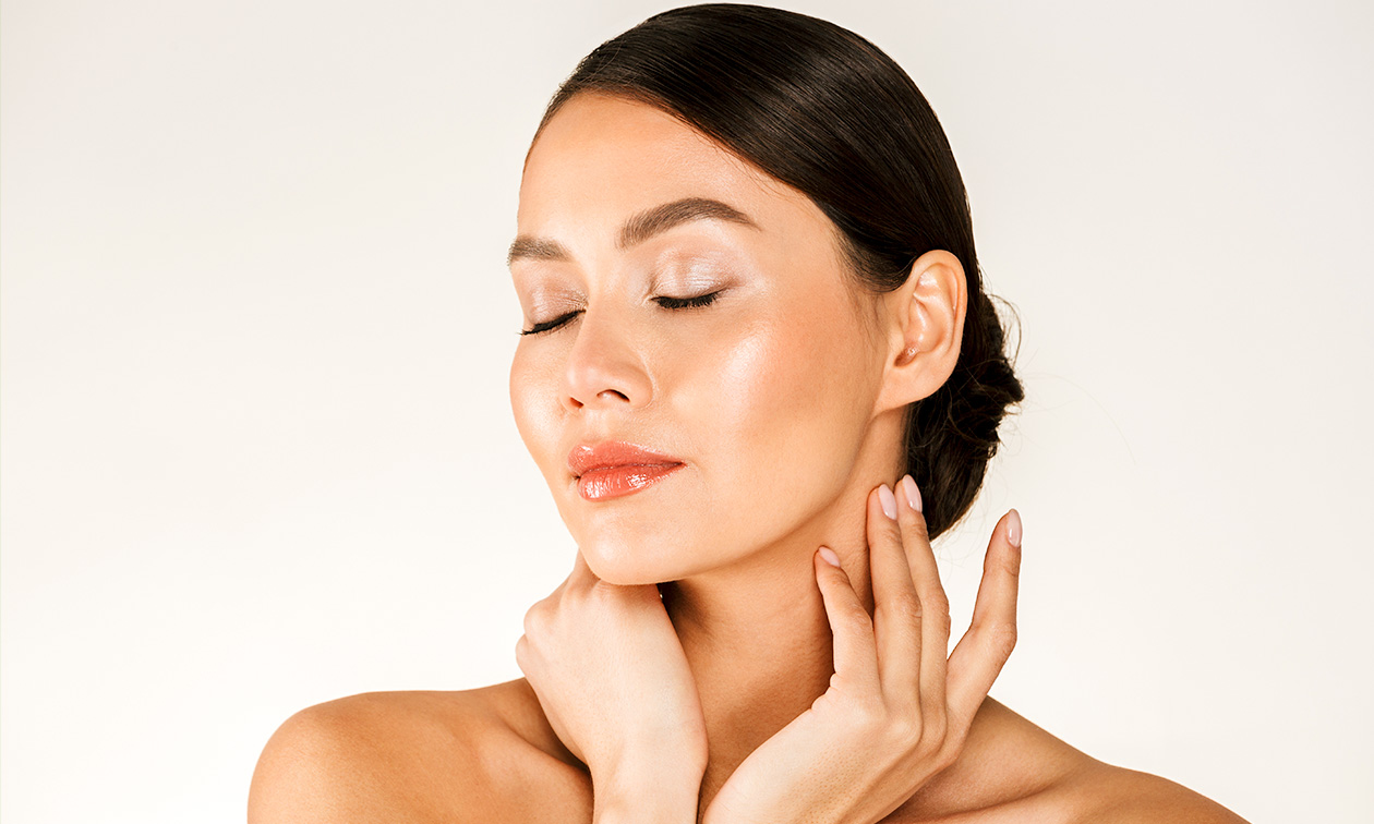 Gezichtbehandeling naar keuze (45 of 60 min)