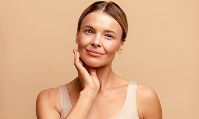 Gelaatsbehandeling + led-therapie + gelaatsmassage (60 min)