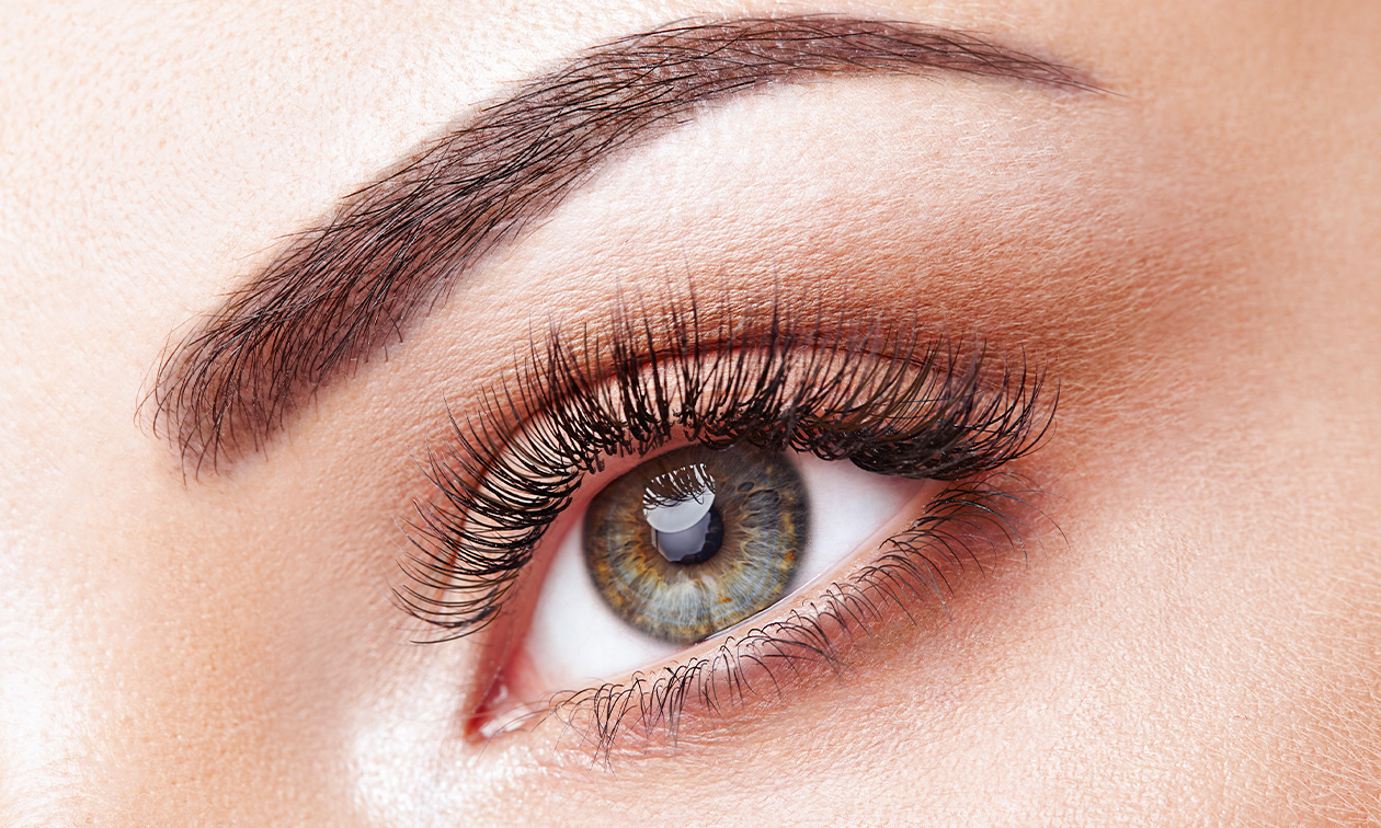 Extension de cils avec pose mixte près de Lens