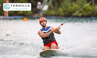 Waterskiën of wakeboarden voor beginners (1,5 uur) + materiaal + begeleiding