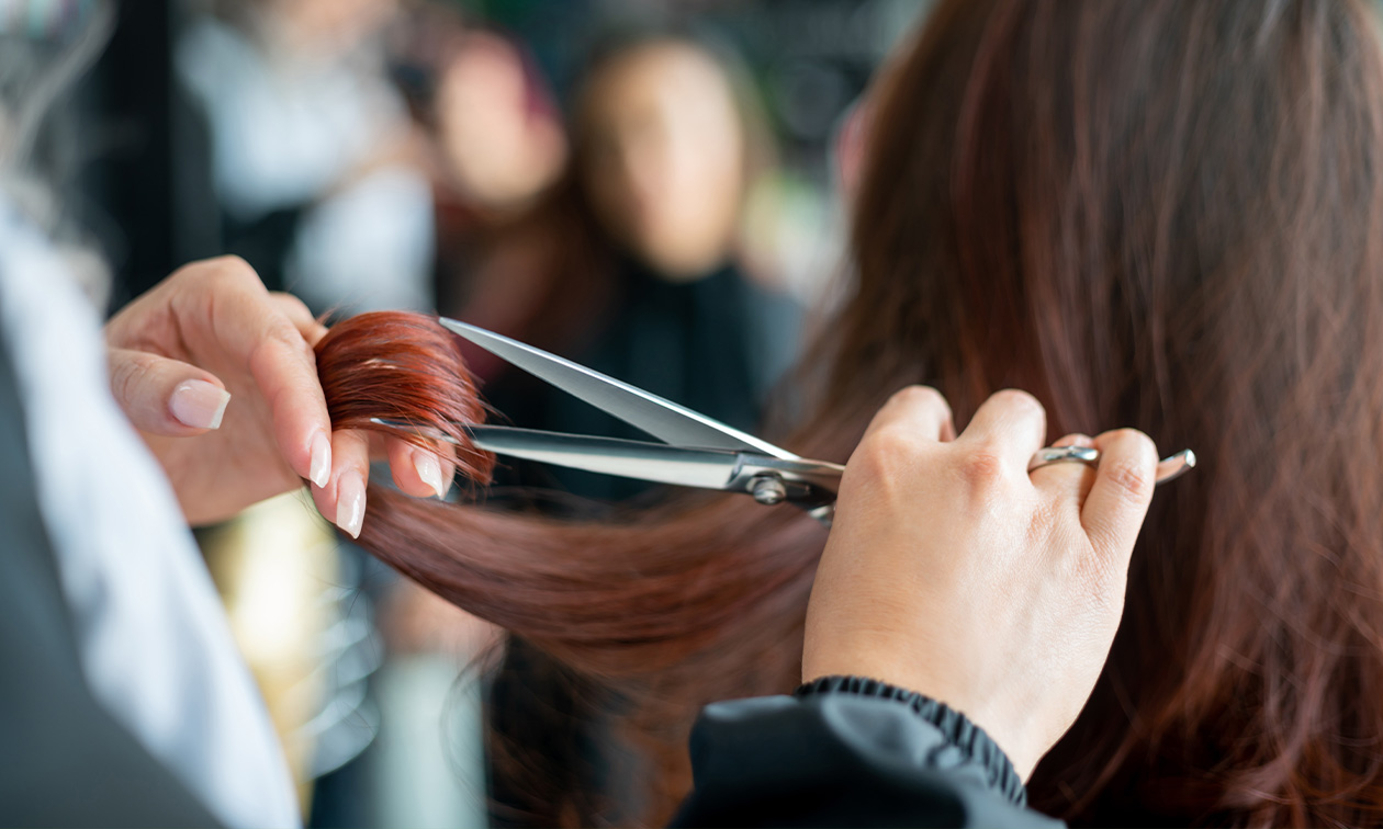 Klip og farve hos Ullas Frisør Salon