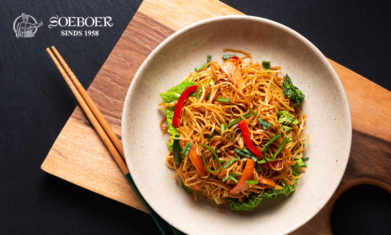 Complete Indonesische maaltijd + drankje naar keuze in Den Haag