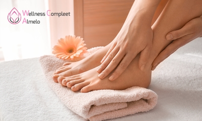 Manicure- of pedicurebehandeling + massage of gellak (30 of 60 min)