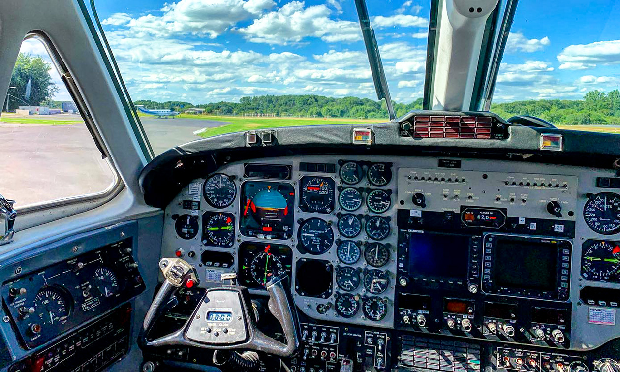 Fliegen im Flugsimulator Boeing 737-800 (60 Min.) + Kaltgetränk