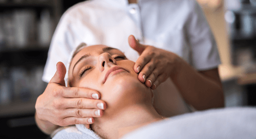 Behandling hos Zahra Wellness