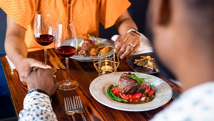 Reserviere einen Tisch und probiere den Herbst