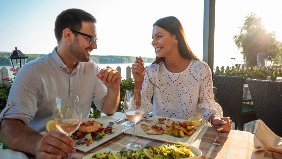 https://images.socialdeal.nl/img/dp-dynamicbanner-mobile-uitjes-drenthe-restaurants.jpg