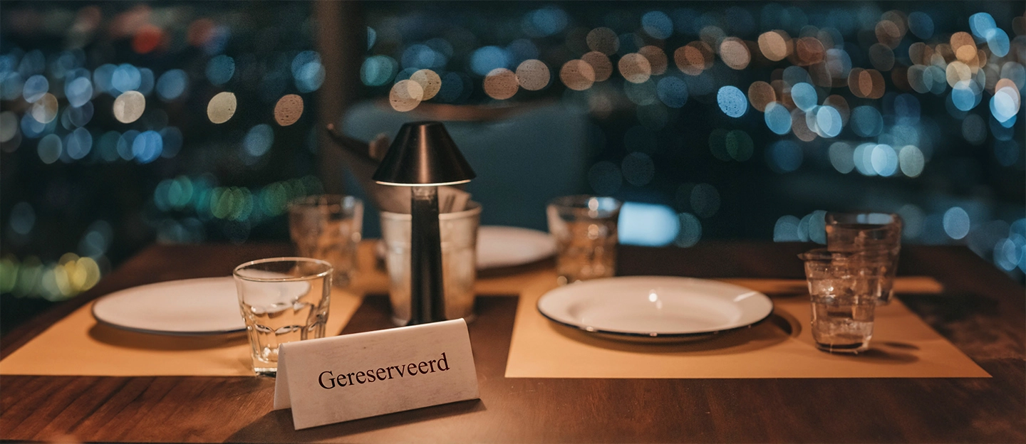 https://images.socialdeal.nl/img/dp-header-desktop-laatstetafeltje-2.jpg