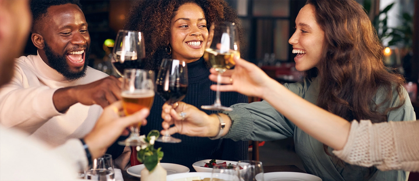 https://images.socialdeal.nl/img/dp-header-desktop-restaurantcadeaukaart2.jpg