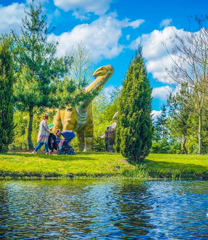 Dinopark & Landgoed Tenaxx in Wedde: een avontuurlijk dagje uit tussen de dino’s