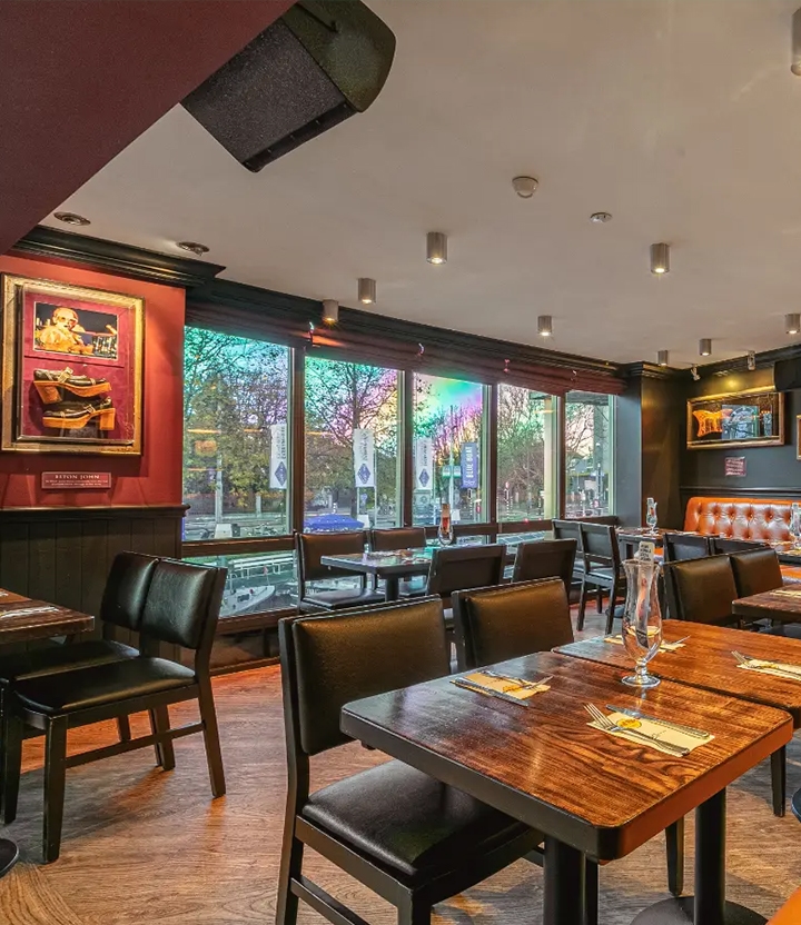 Hard Rock Cafe Amsterdam: geniet van de legendarische smaken van Amerika