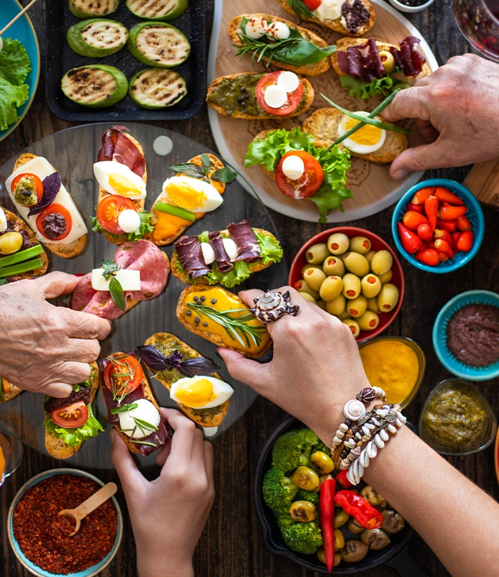 https://images.socialdeal.nl/img/dp-header-mobile-tapasutrecht2.jpg